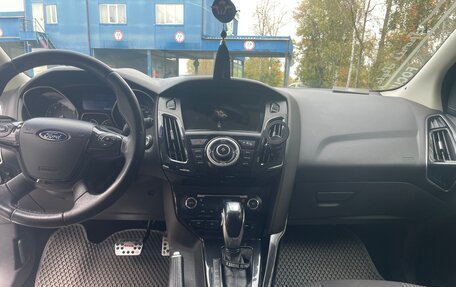 Ford Focus III, 2013 год, 810 000 рублей, 2 фотография