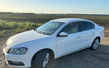 Volkswagen Passat B7, 2012 год, 1 130 000 рублей, 2 фотография