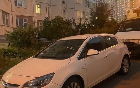 Opel Astra J, 2012 год, 685 000 рублей, 2 фотография