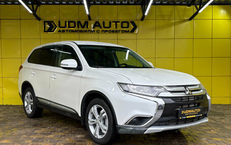 Mitsubishi Outlander III рестайлинг 3, 2017 год, 1 750 000 рублей, 3 фотография