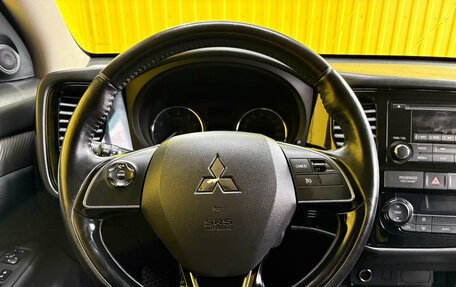 Mitsubishi Outlander III рестайлинг 3, 2017 год, 1 750 000 рублей, 11 фотография