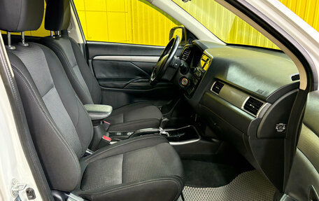 Mitsubishi Outlander III рестайлинг 3, 2017 год, 1 750 000 рублей, 13 фотография