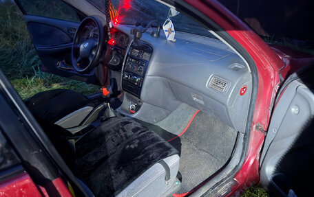 Toyota Avensis III рестайлинг, 1999 год, 330 000 рублей, 7 фотография