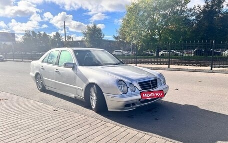Mercedes-Benz E-Класс, 2001 год, 240 000 рублей, 6 фотография