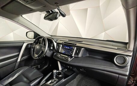 Toyota RAV4, 2017 год, 2 490 000 рублей, 13 фотография