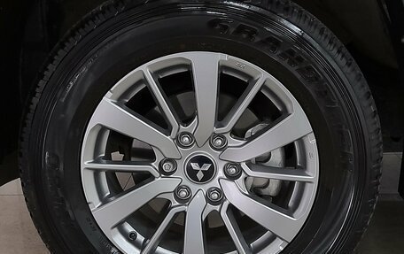 Mitsubishi Pajero Sport III рестайлинг, 2019 год, 4 200 000 рублей, 19 фотография