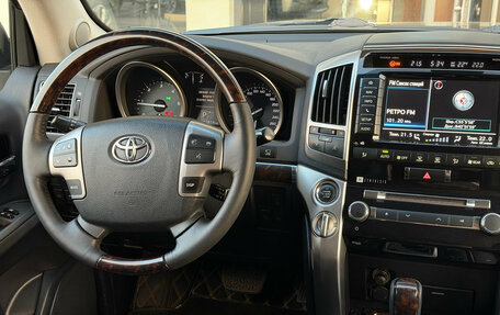 Toyota Land Cruiser 200, 2015 год, 3 747 000 рублей, 12 фотография