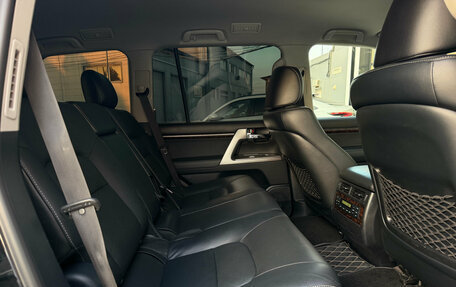 Toyota Land Cruiser 200, 2015 год, 3 747 000 рублей, 10 фотография
