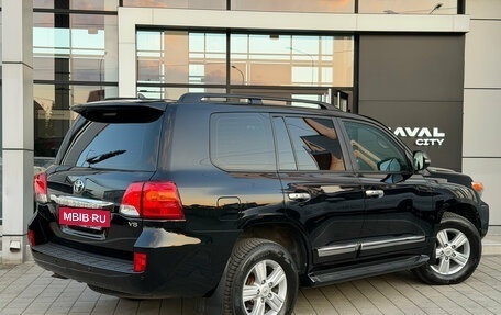 Toyota Land Cruiser 200, 2015 год, 3 747 000 рублей, 6 фотография