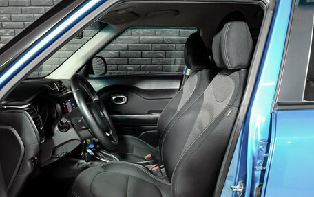 KIA Soul II рестайлинг, 2018 год, 1 730 000 рублей, 10 фотография