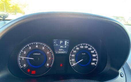Hyundai Solaris II рестайлинг, 2011 год, 750 000 рублей, 5 фотография