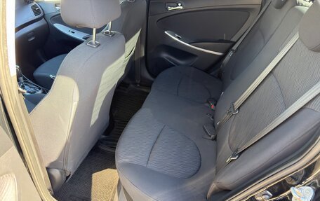 Hyundai Solaris II рестайлинг, 2011 год, 750 000 рублей, 3 фотография