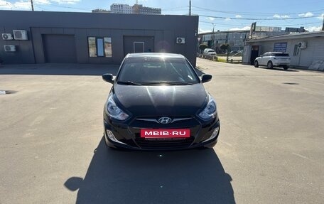 Hyundai Solaris II рестайлинг, 2011 год, 750 000 рублей, 9 фотография