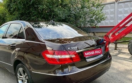 Mercedes-Benz E-Класс, 2012 год, 1 370 000 рублей, 7 фотография
