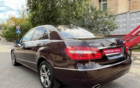 Mercedes-Benz E-Класс, 2012 год, 1 370 000 рублей, 8 фотография