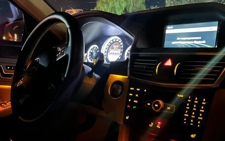 Mercedes-Benz E-Класс, 2012 год, 1 370 000 рублей, 32 фотография