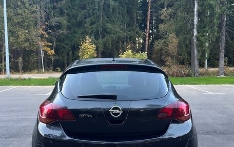 Opel Astra J, 2011 год, 710 000 рублей, 6 фотография