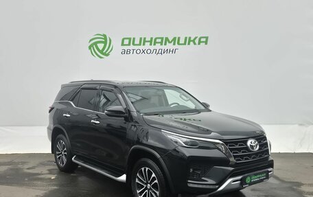 Toyota Fortuner II, 2021 год, 4 620 000 рублей, 3 фотография