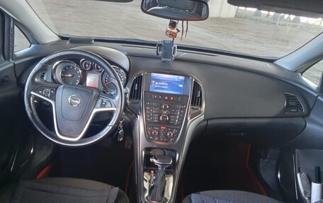 Opel Astra J, 2010 год, 580 000 рублей, 8 фотография