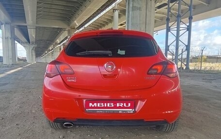 Opel Astra J, 2010 год, 580 000 рублей, 2 фотография