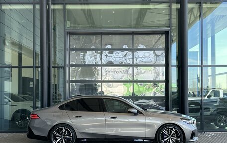 BMW 5 серия, 2025 год, 8 800 000 рублей, 5 фотография