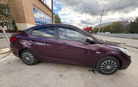 Hyundai Solaris II рестайлинг, 2011 год, 540 000 рублей, 2 фотография