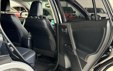 Toyota RAV4, 2017 год, 2 400 000 рублей, 21 фотография