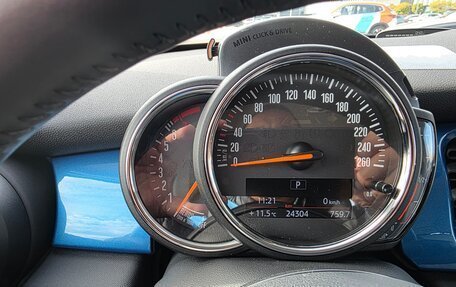 MINI Hatch, 2022 год, 3 000 000 рублей, 3 фотография