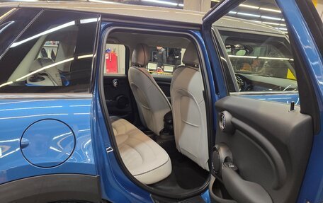 MINI Hatch, 2022 год, 3 000 000 рублей, 8 фотография