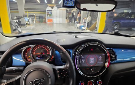MINI Hatch, 2022 год, 3 000 000 рублей, 6 фотография