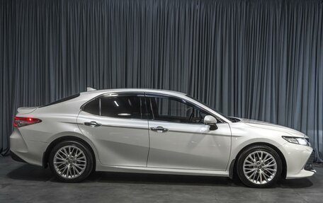 Toyota Camry, 2021 год, 3 049 000 рублей, 5 фотография