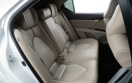 Toyota Camry, 2021 год, 3 049 000 рублей, 7 фотография