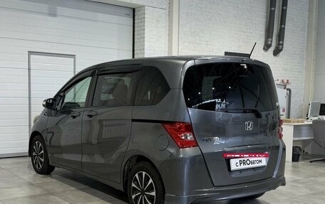 Honda Freed I, 2010 год, 950 000 рублей, 6 фотография