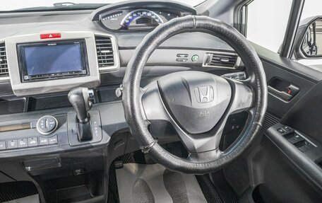 Honda Freed I, 2013 год, 1 149 000 рублей, 15 фотография