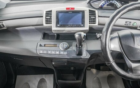 Honda Freed I, 2013 год, 1 149 000 рублей, 16 фотография