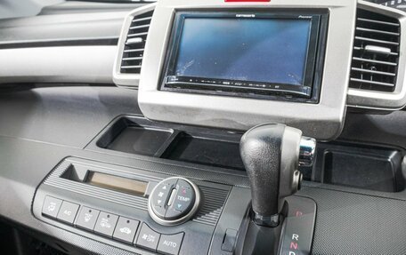 Honda Freed I, 2013 год, 1 149 000 рублей, 17 фотография