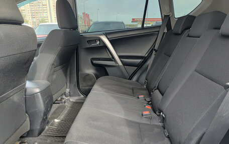 Toyota RAV4, 2018 год, 1 590 000 рублей, 16 фотография