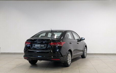 Hyundai Solaris II рестайлинг, 2021 год, 1 550 000 рублей, 5 фотография