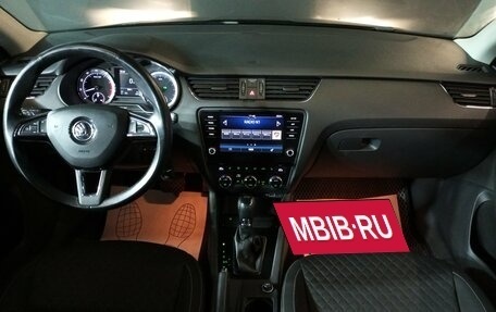Skoda Octavia, 2018 год, 1 780 000 рублей, 9 фотография
