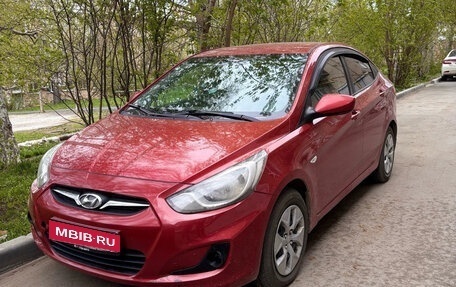 Hyundai Solaris II рестайлинг, 2011 год, 585 000 рублей, 1 фотография