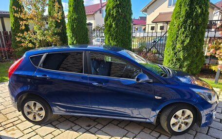 Hyundai Solaris II рестайлинг, 2014 год, 850 000 рублей, 5 фотография
