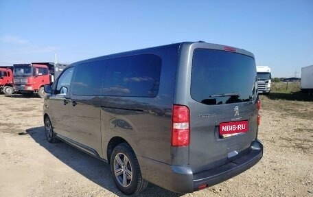 Peugeot Traveller I, 2021 год, 3 350 000 рублей, 4 фотография