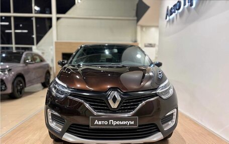Renault Kaptur I рестайлинг, 2019 год, 1 559 000 рублей, 2 фотография