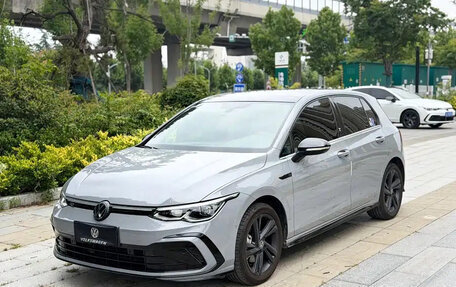 Volkswagen Golf VIII, 2022 год, 1 850 000 рублей, 1 фотография