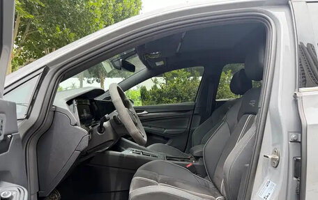 Volkswagen Golf VIII, 2022 год, 1 850 000 рублей, 7 фотография
