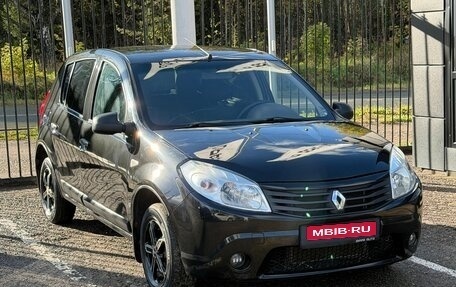 Renault Sandero I, 2012 год, 649 000 рублей, 1 фотография