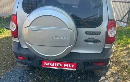 Chevrolet Niva I рестайлинг, 2011 год, 449 000 рублей, 3 фотография
