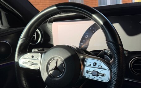 Mercedes-Benz E-Класс, 2020 год, 4 600 000 рублей, 24 фотография