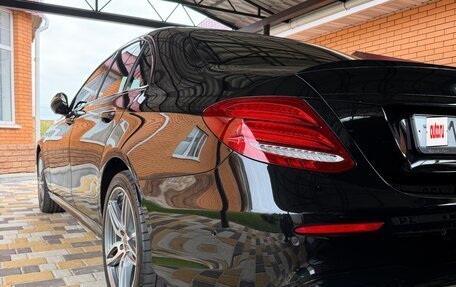 Mercedes-Benz E-Класс, 2020 год, 4 600 000 рублей, 27 фотография