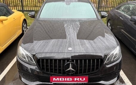 Mercedes-Benz E-Класс, 2016 год, 2 700 000 рублей, 9 фотография